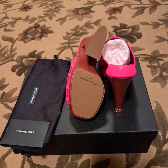 Shoes - Picture 11 of 14